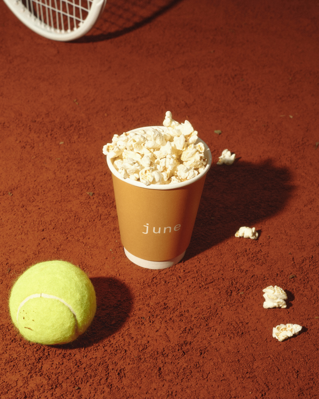 June Cafe X Baseline. Антон Вельт, арт-директор, фотограф