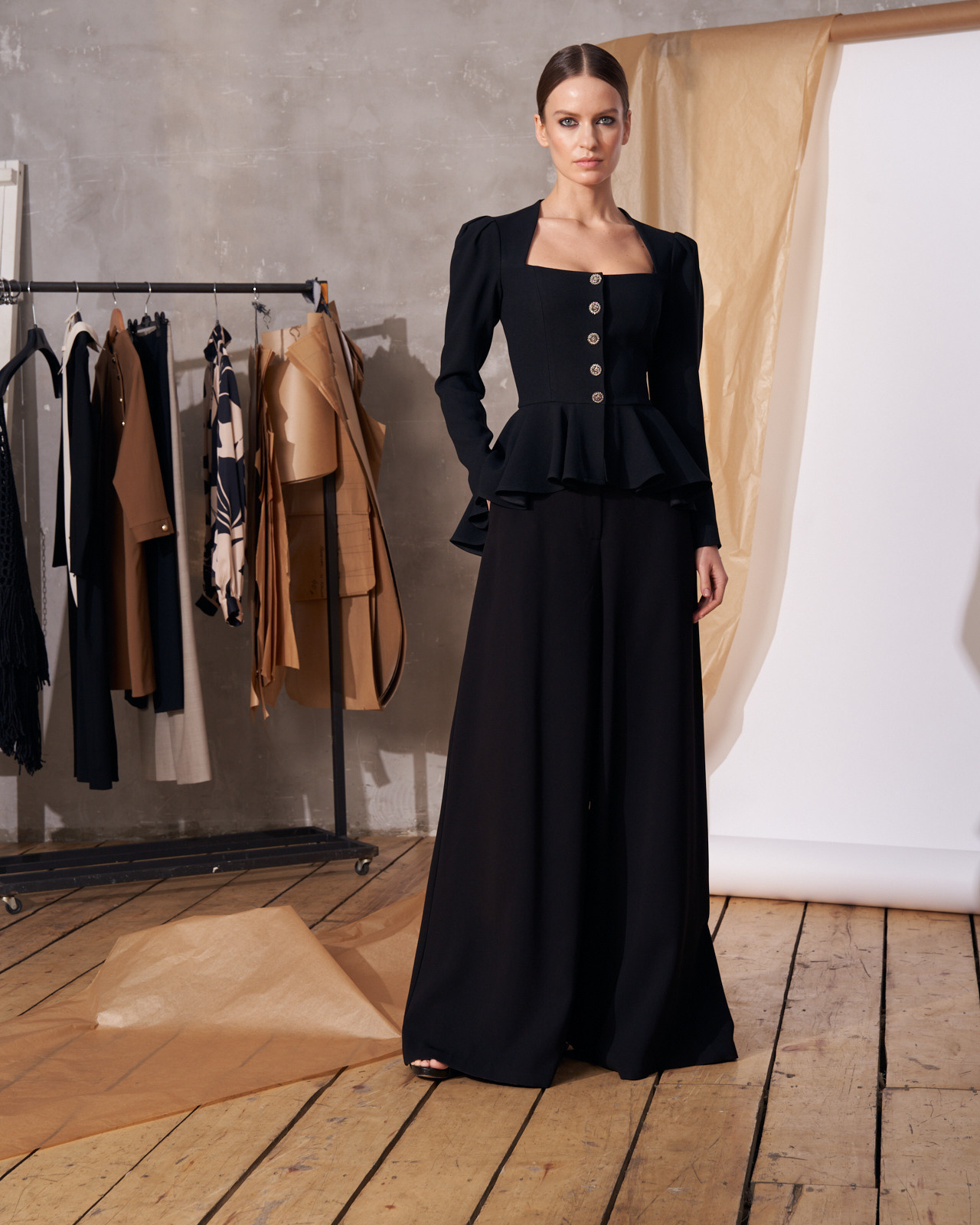 Лукбук handmade бренда одежды, который шьет на заказ