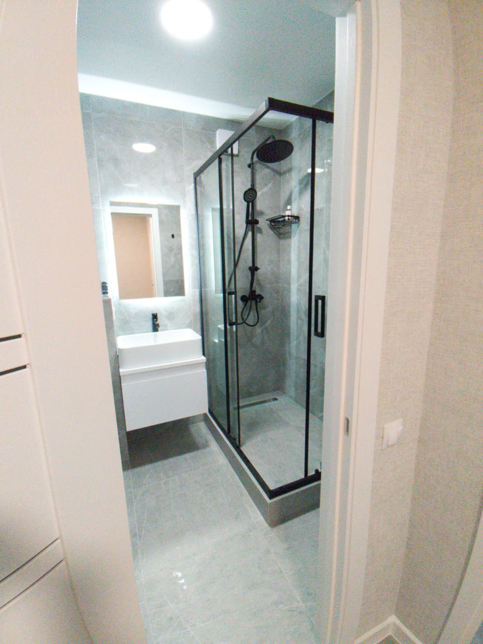 Ванная комната (д. Царево ул. П. Гаврилова д. 2). Ремонт санузла, туалета, ванной под ключ в Казани. Укладка плитки