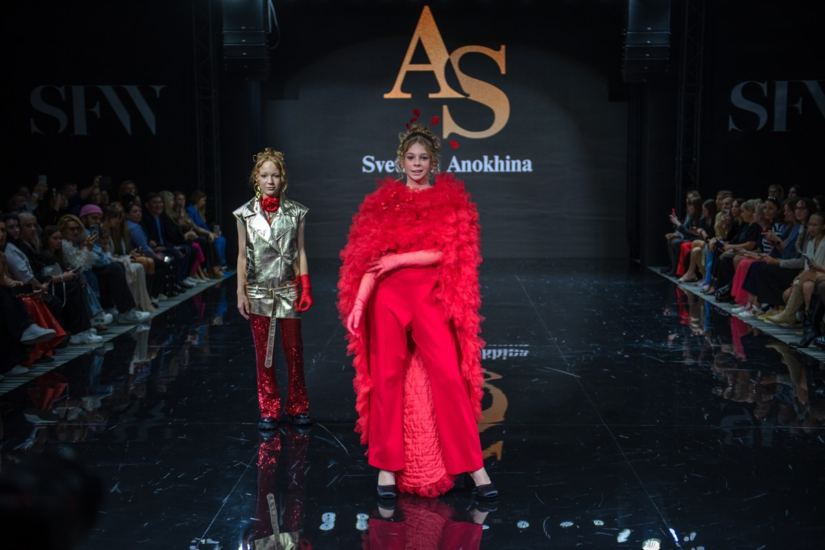 SochiFashionWeek2024 дизайнер Анохина Светлана. Семейный и коммерческий фотограф в Сочи Александр Бодунов
