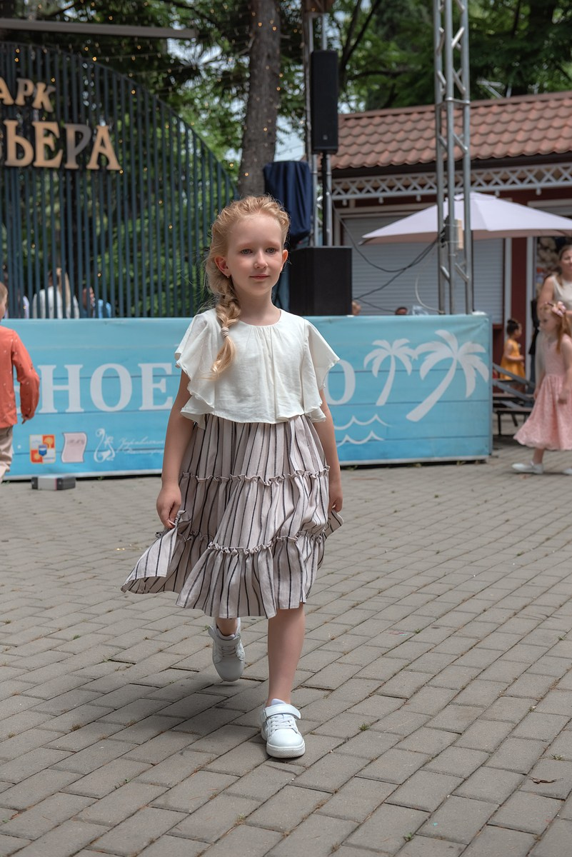 Парк Ривьера дефиле HAPPYkids. Семейный и коммерческий фотограф в Сочи Александр Бодунов