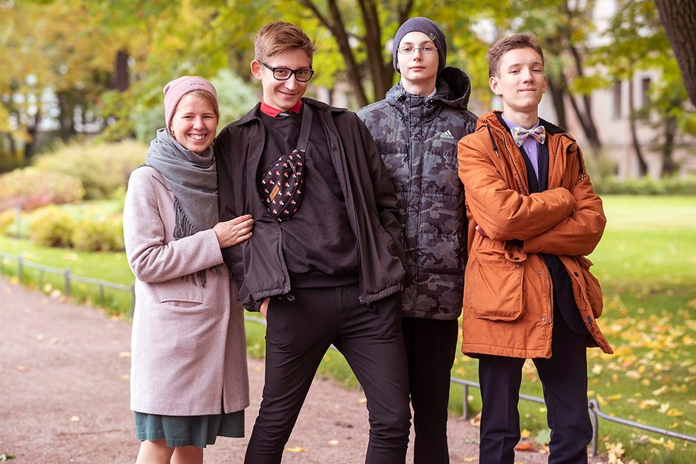 В школе. Выпускные альбомы СПБ. Фотограф в Садик и Школу