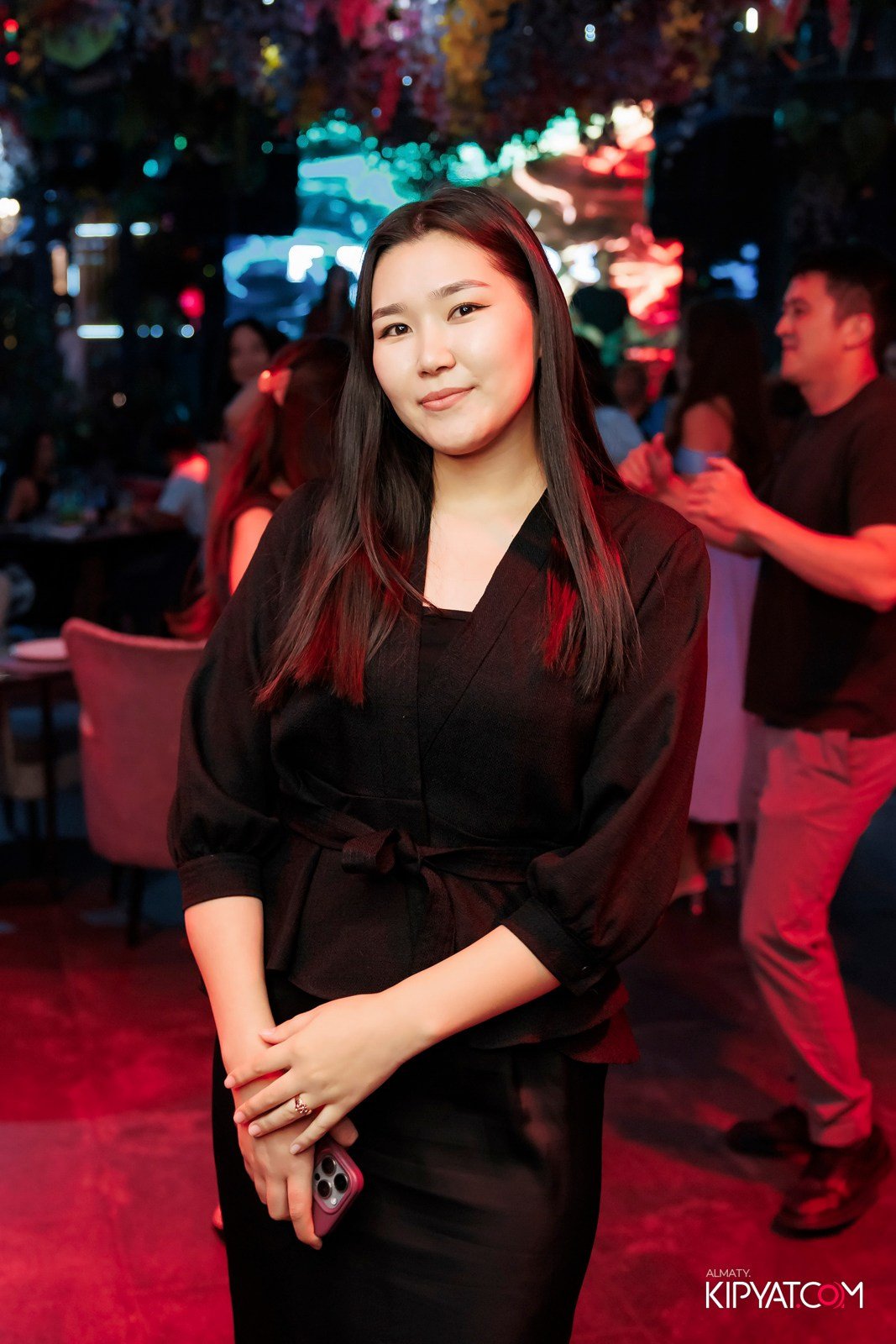 FRIENDS BAR & TERRACE. КИПЯТКОМ АЛМАТЫ!