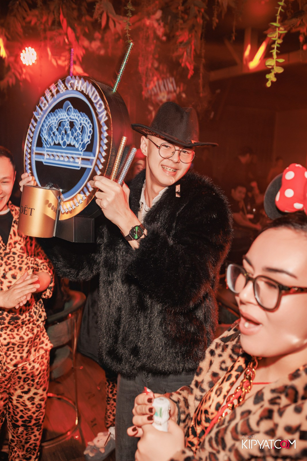 PATRIKI RESTAURANT. КИПЯТКОМ АЛМАТЫ!