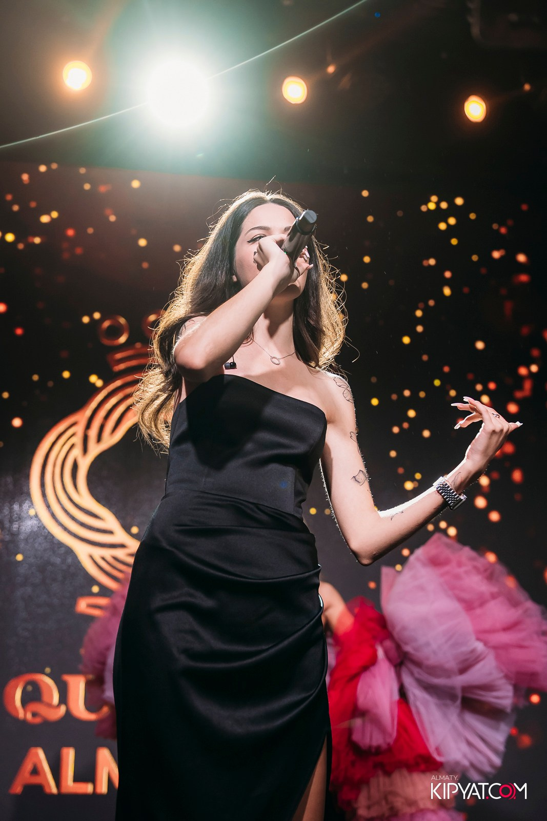 QUЕЕN. КИПЯТКОМ АЛМАТЫ!