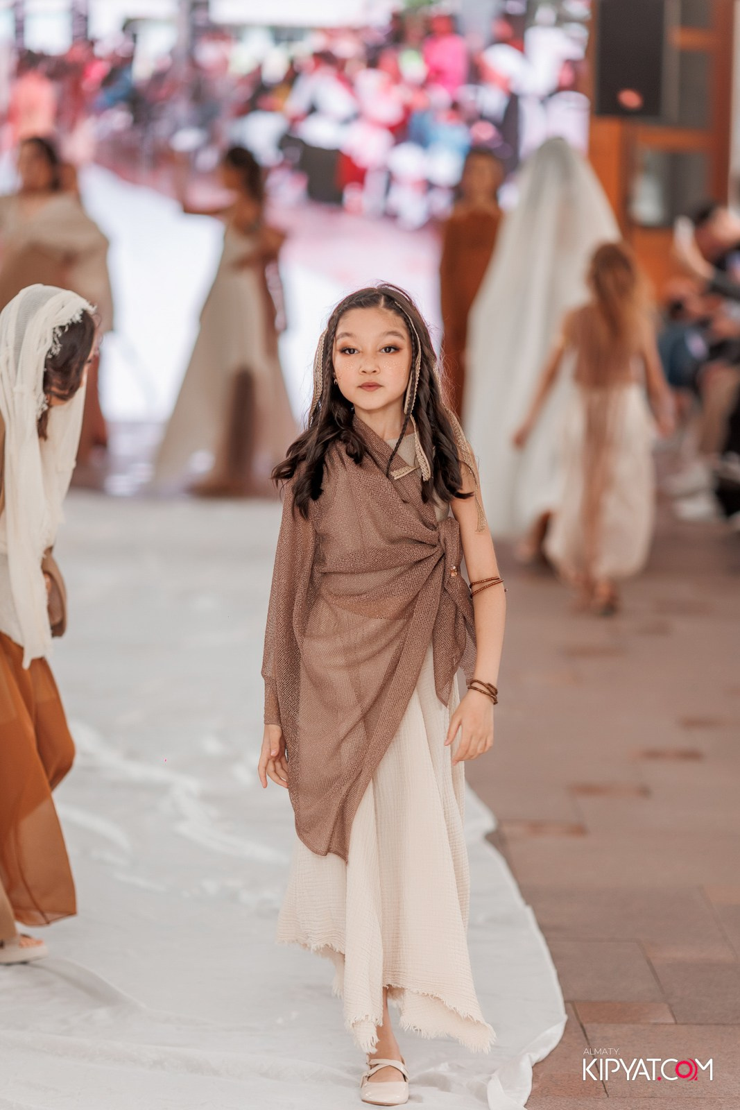 JUNIOR FASHION SHOW. КИПЯТКОМ АЛМАТЫ!