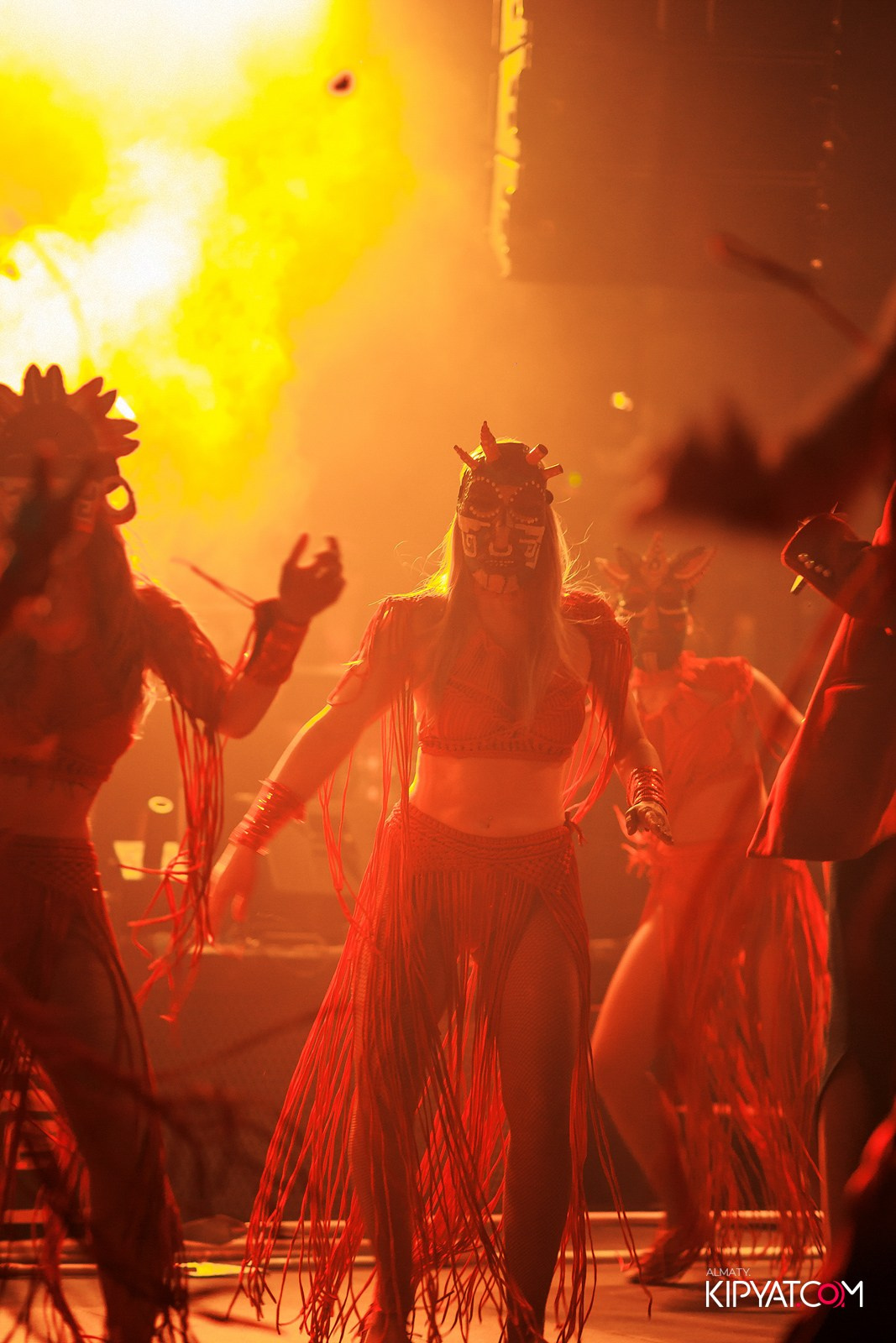 FRIENDS BAR & TERRACE. КИПЯТКОМ АЛМАТЫ!