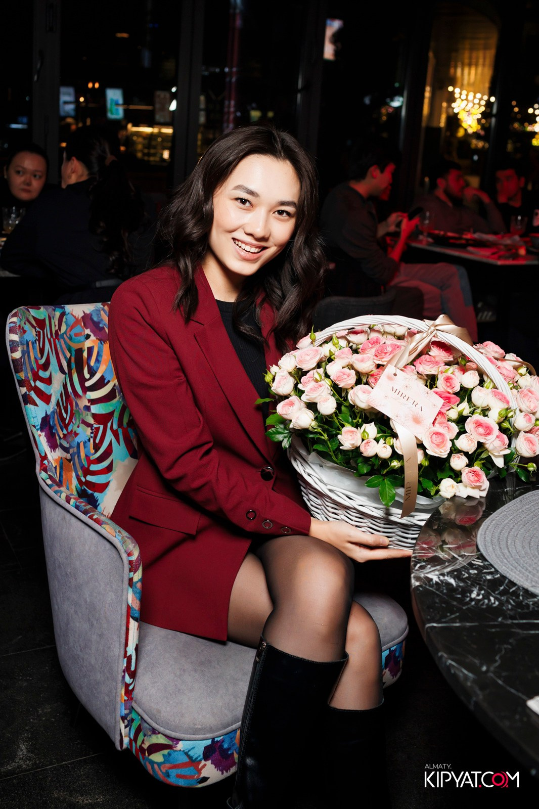 FRIENDS BAR & TERRACE. КИПЯТКОМ АЛМАТЫ!