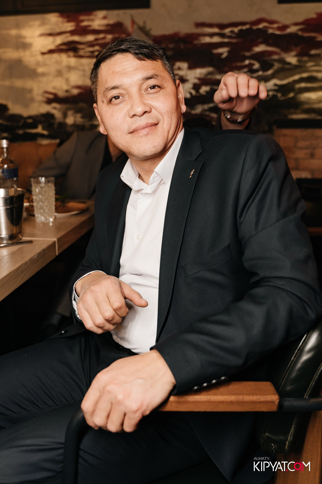 SPACE LOUNGE BAR. КИПЯТКОМ АЛМАТЫ!