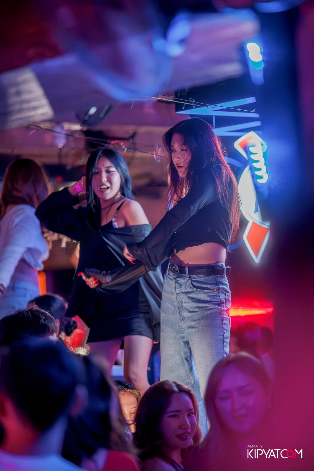 BHB. КИПЯТКОМ АЛМАТЫ!