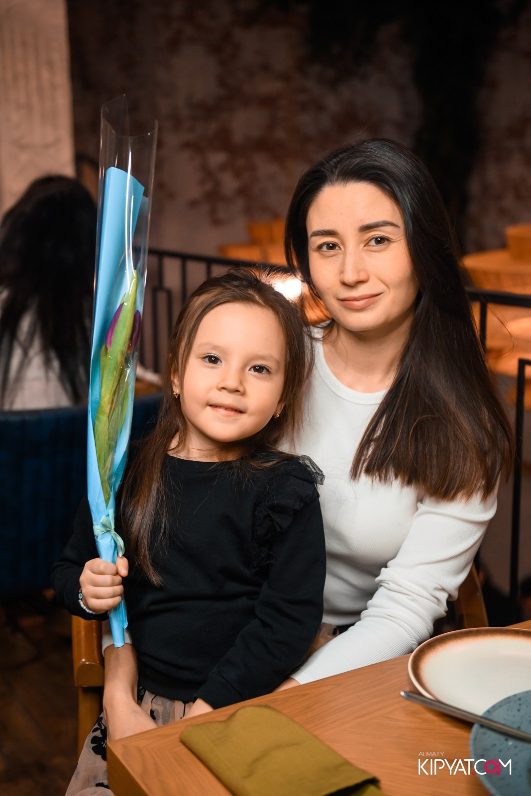 РЕСТОРАН AMICHI. КИПЯТКОМ АЛМАТЫ!