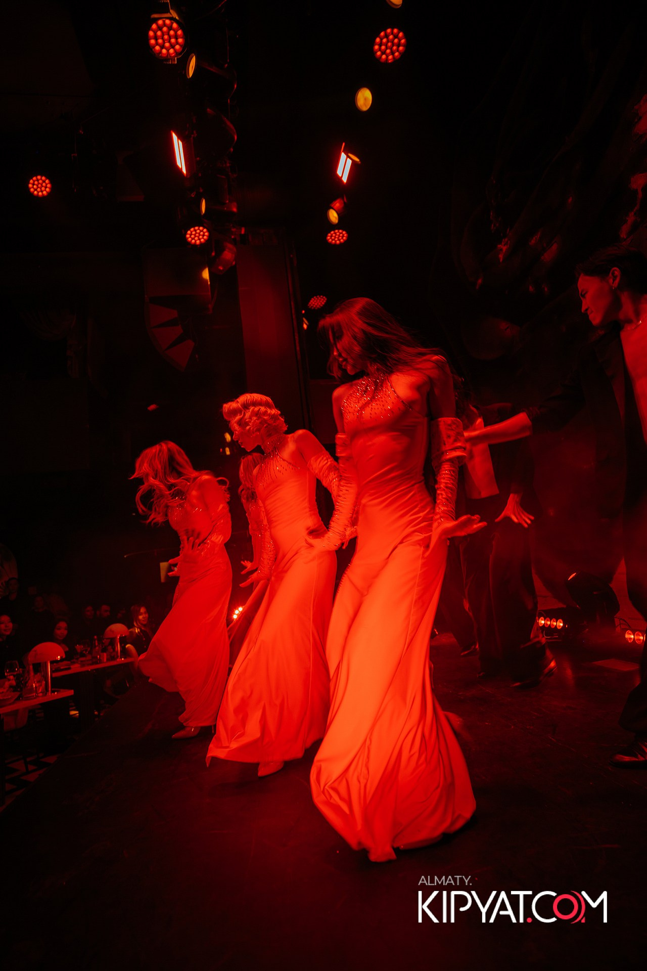 QUEEN. КИПЯТКОМ АЛМАТЫ!