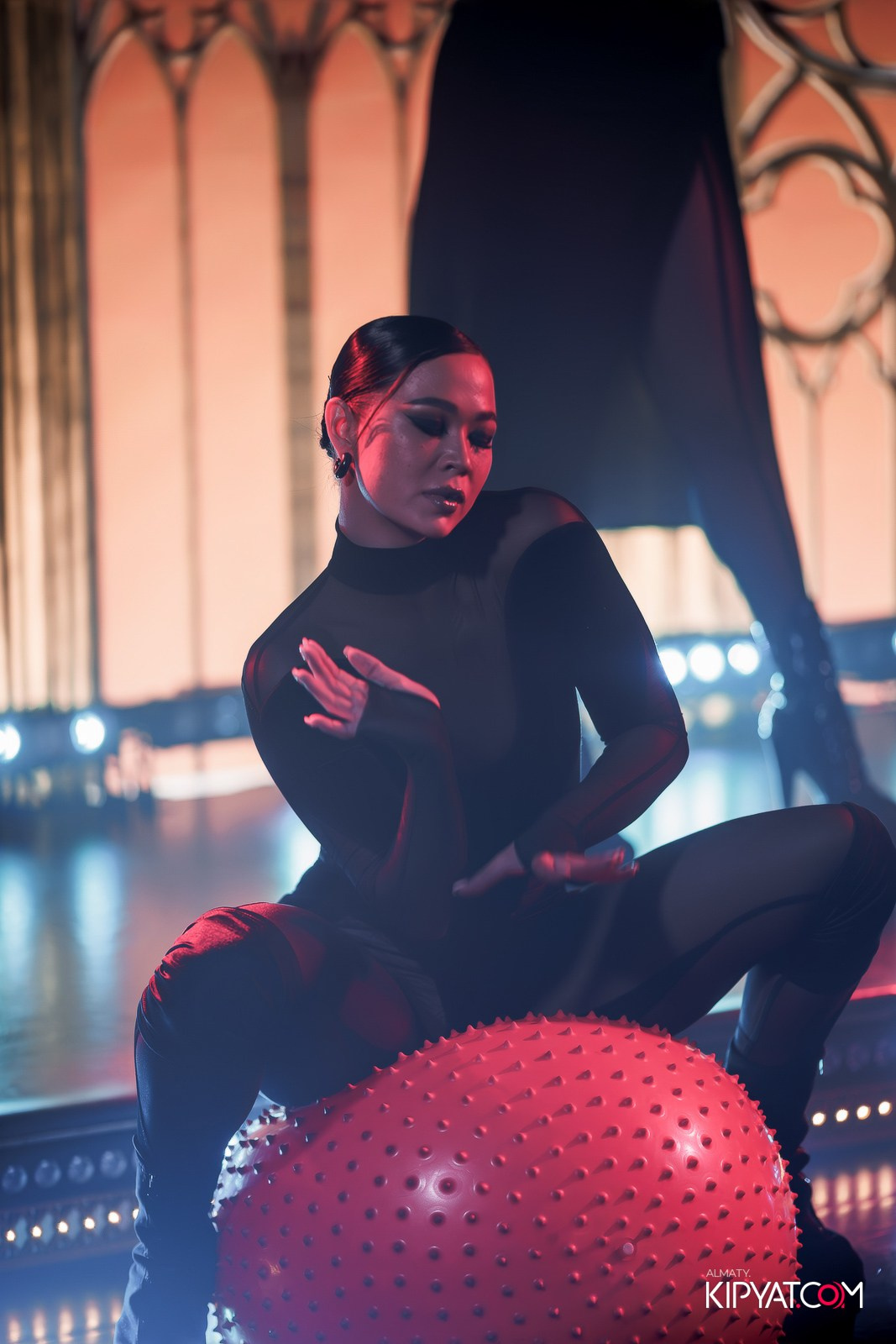 MARUV THE THEATER. КИПЯТКОМ АЛМАТЫ!