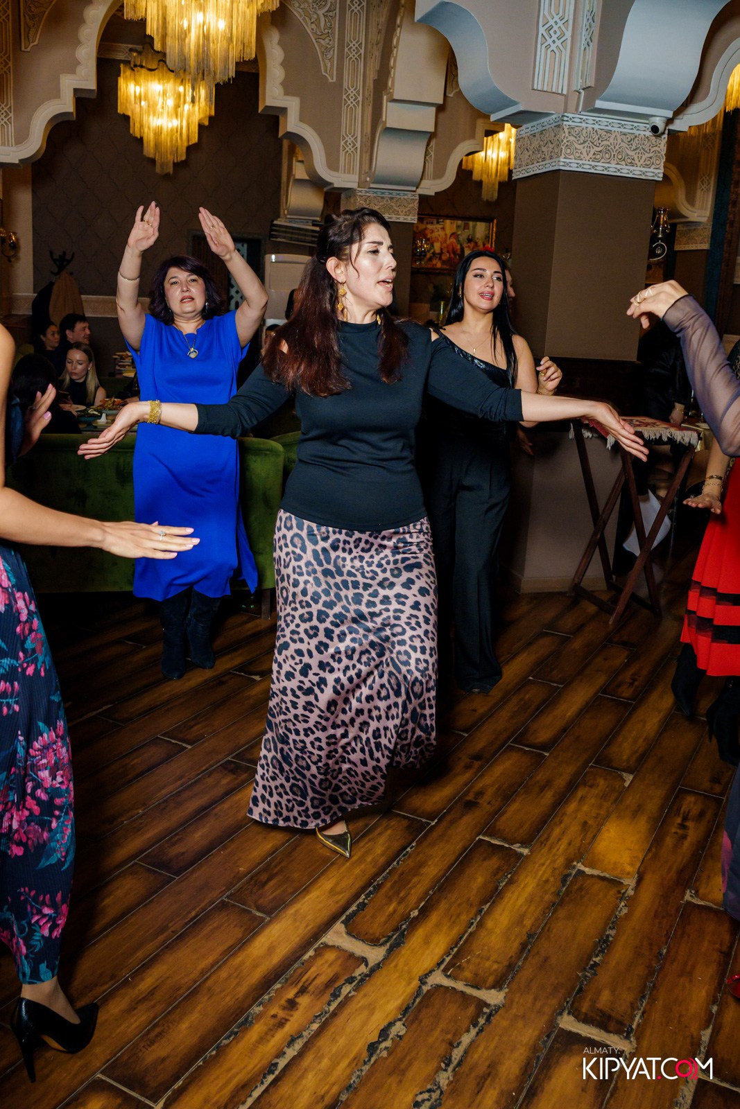 РЕСТОРАН NARSHARAB. КИПЯТКОМ АЛМАТЫ!