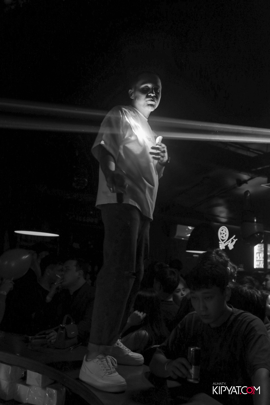 UYAT EMES BAR. КИПЯТКОМ АЛМАТЫ! Фотосъемка мероприятий в Алматы