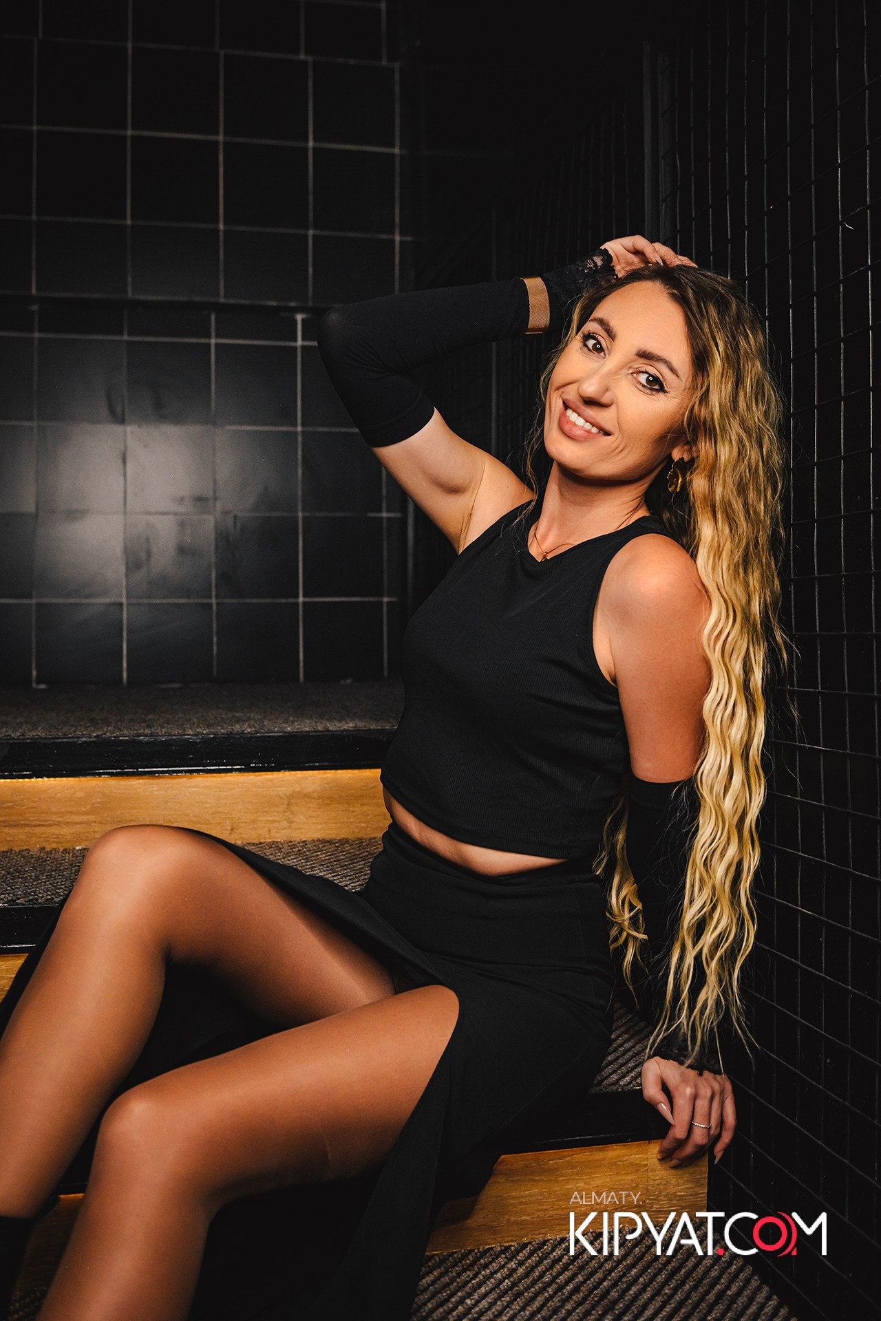 ВЫСТУПЛЕНИЕ ГРУППЫ ВИРУС SANTA BARBARA. КИПЯТКОМ АЛМАТЫ!