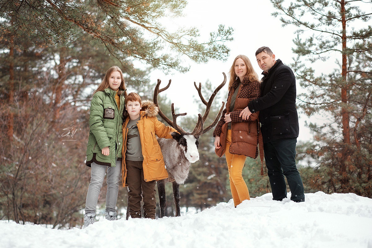 Съёмки с оленем. Фотограф беременности и семейный фотограф в Нижнем Новгороде Мила Шелест