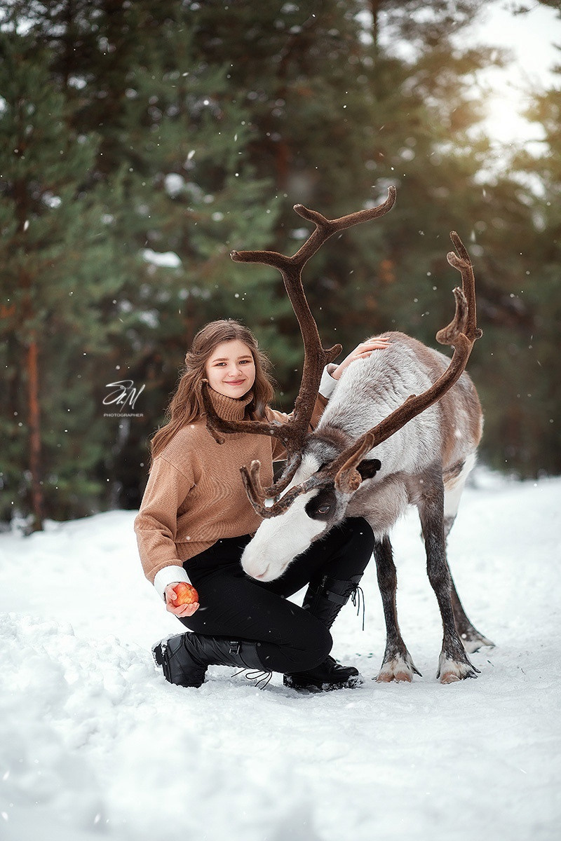 Съёмки с оленем. Фотограф беременности и семейный фотограф в Нижнем Новгороде Мила Шелест