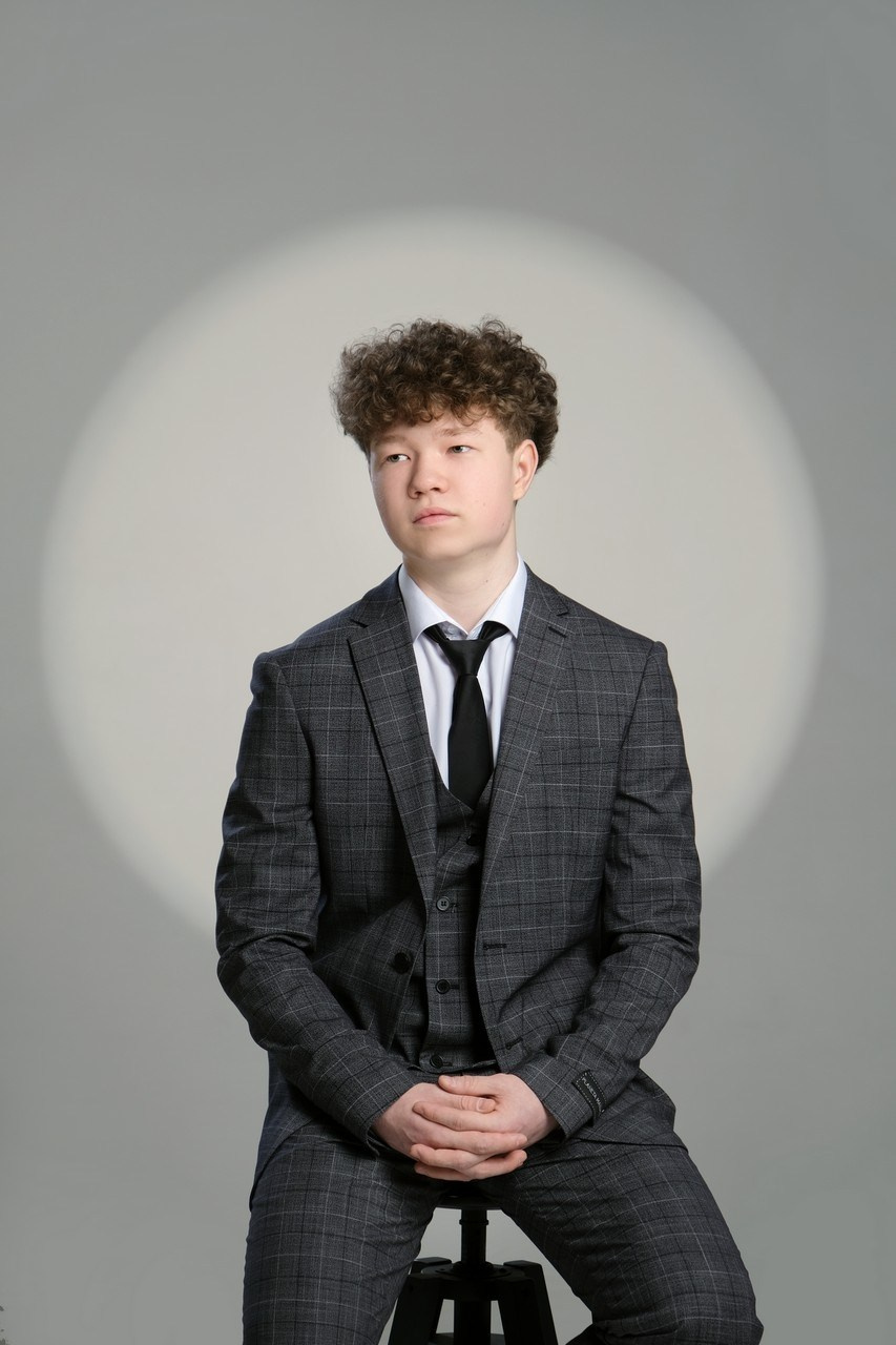 Старшие классы. Фотоальбом для школ и садиков с дополненной реальностью