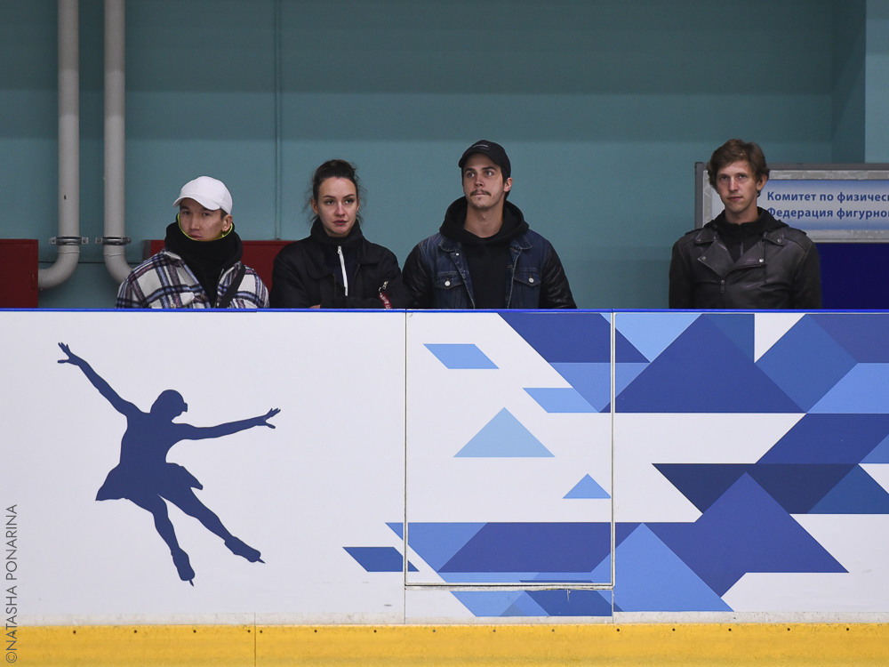 Тренер Кирилл Минов и его команда