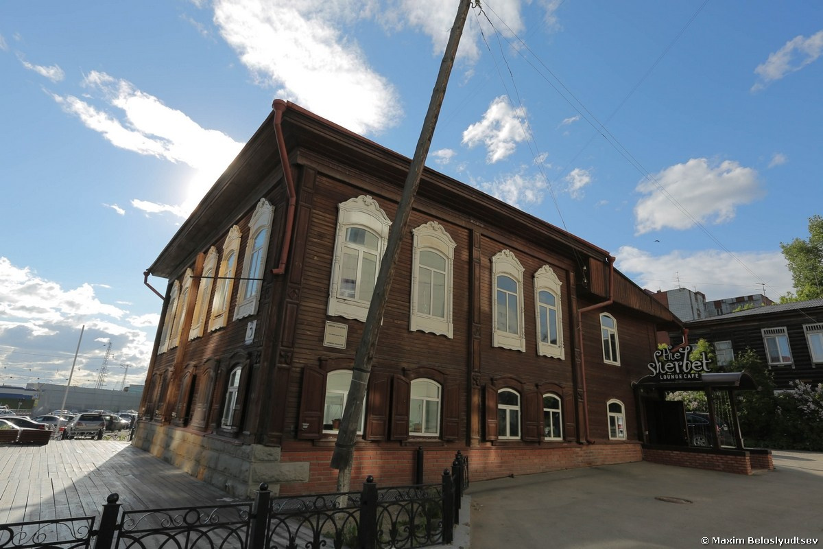 Г. Новосибирск. Студия Максима Белослюдцева