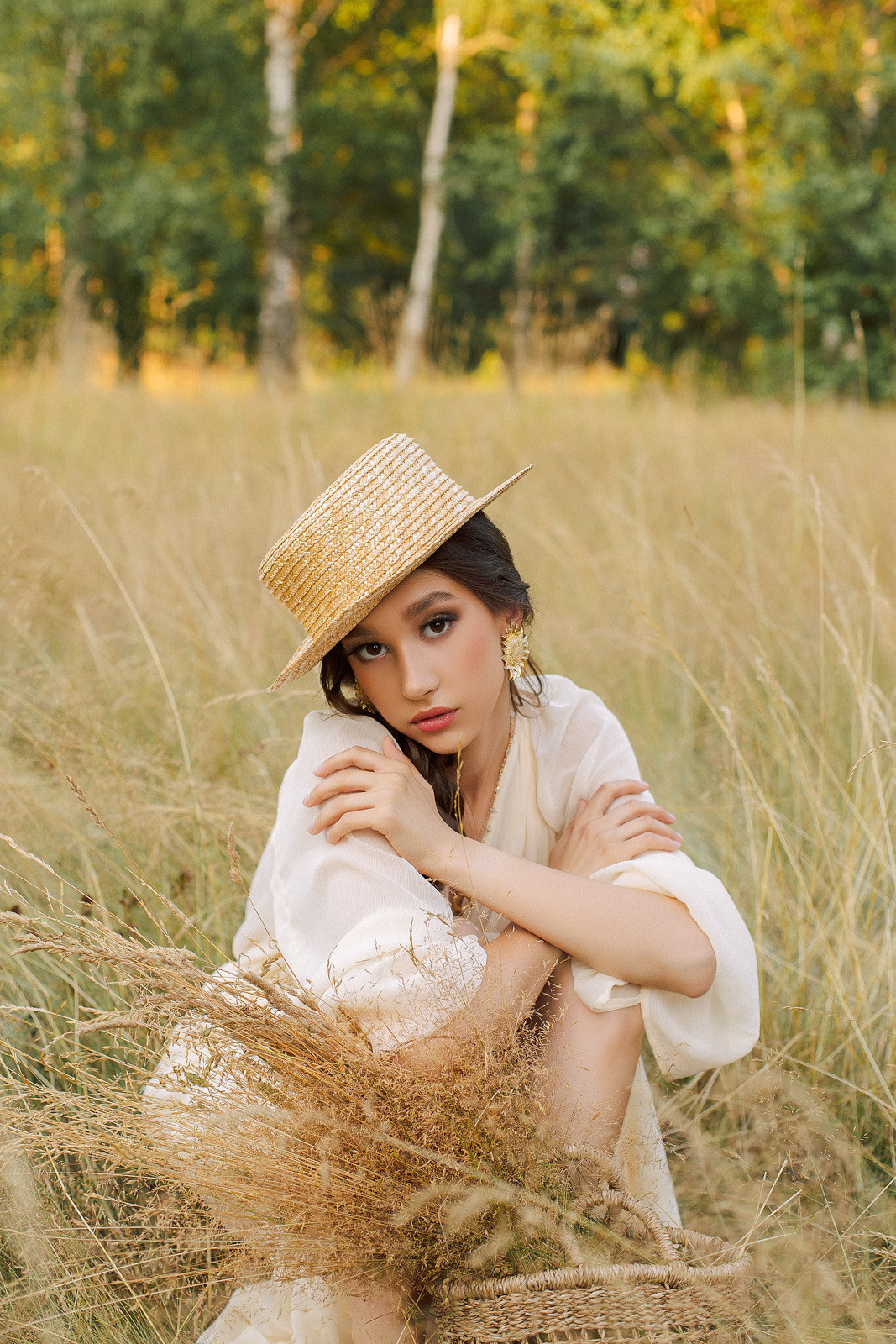 Прогулка по полю. Свадебный фотограф Санкт-Петербург  Москва