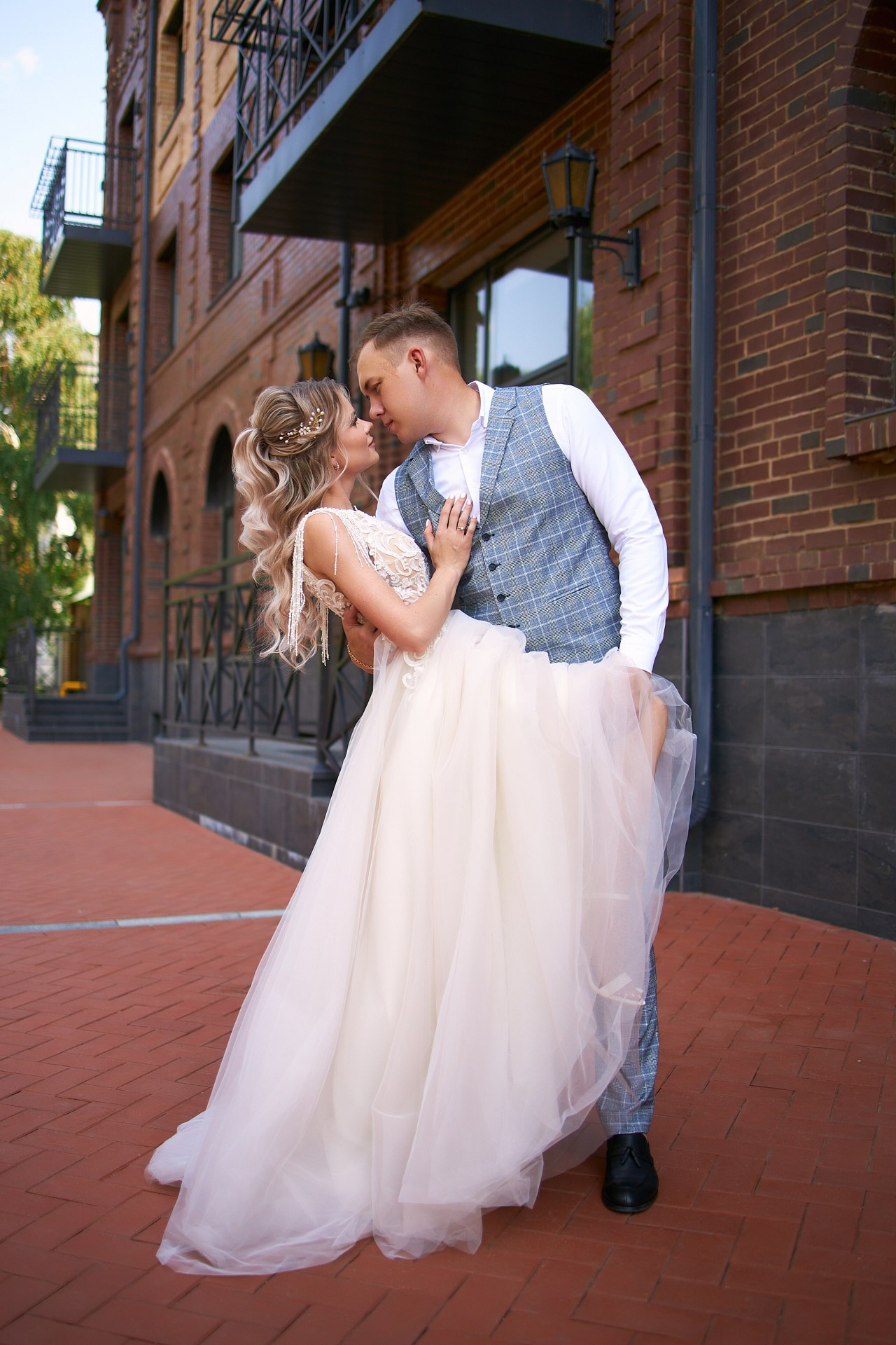 Свадебная фотосессия в Оренбурге, свадебная фотосессия в студии Оренбург, свадебный фотограф Оренбург. Свадебный фотограф в Оренбурге Елена Рязапова