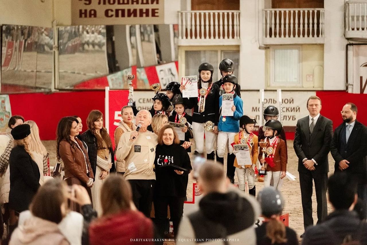 «КУБОК ИМЕНИННИКА» КСК «Измайлово». Конный фотограф Куракина Дарья • Фотосессии с лошадьми