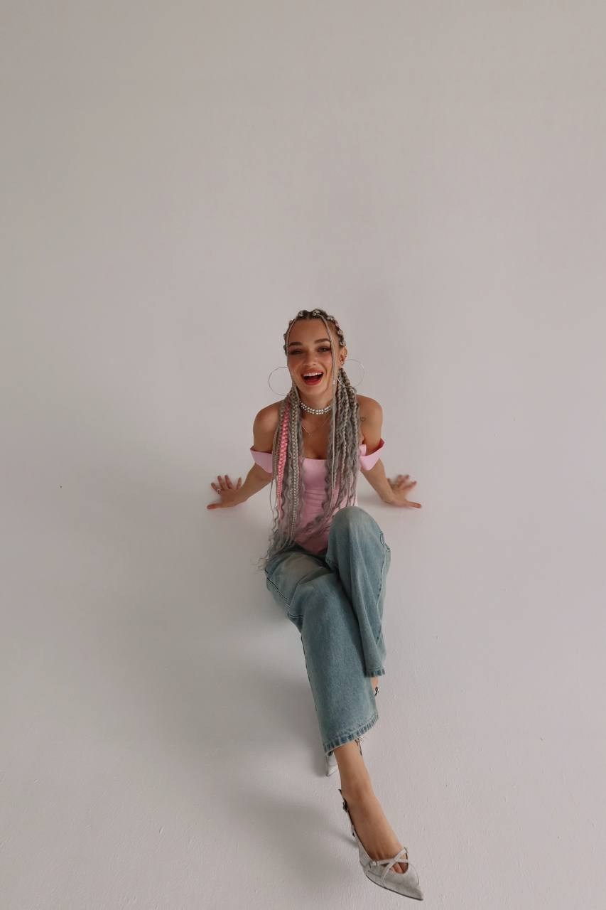 Виктория Н Размер ХS, Рост 165, Параметры 85/62/88. LUNAPRO Дом стильных, сборных и индивидуальных съемок для брендов