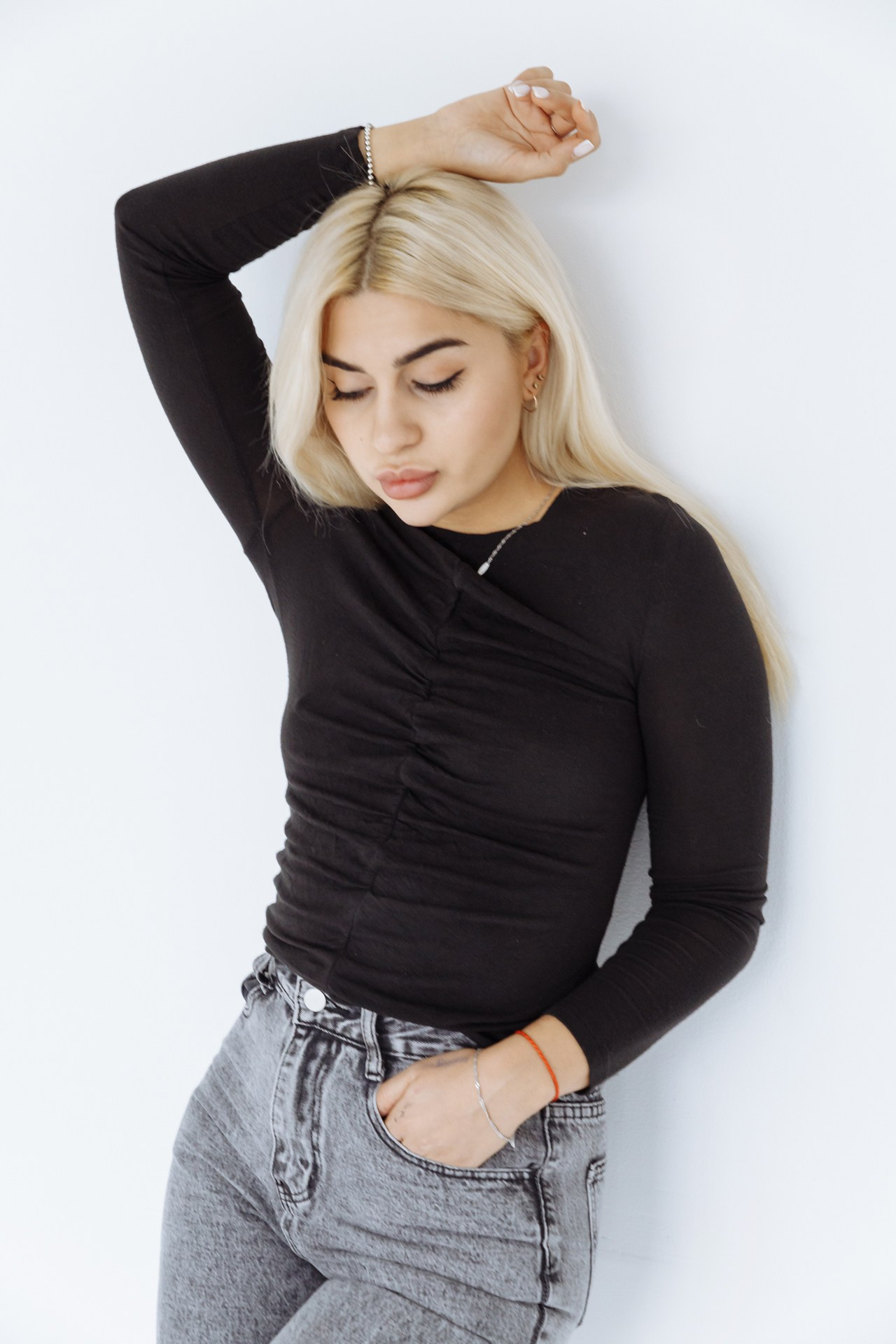 Сабина в студии. Событийный фотограф Максим Бескоровайновнов