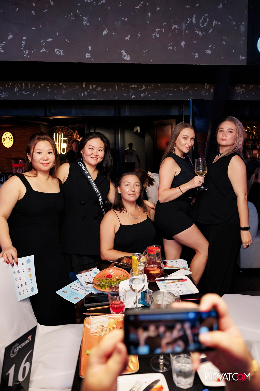 МУЗЫКАЛЬНОЕ ЛОТО В HIT RETRO. КИПЯТКОМ АЛМАТЫ!