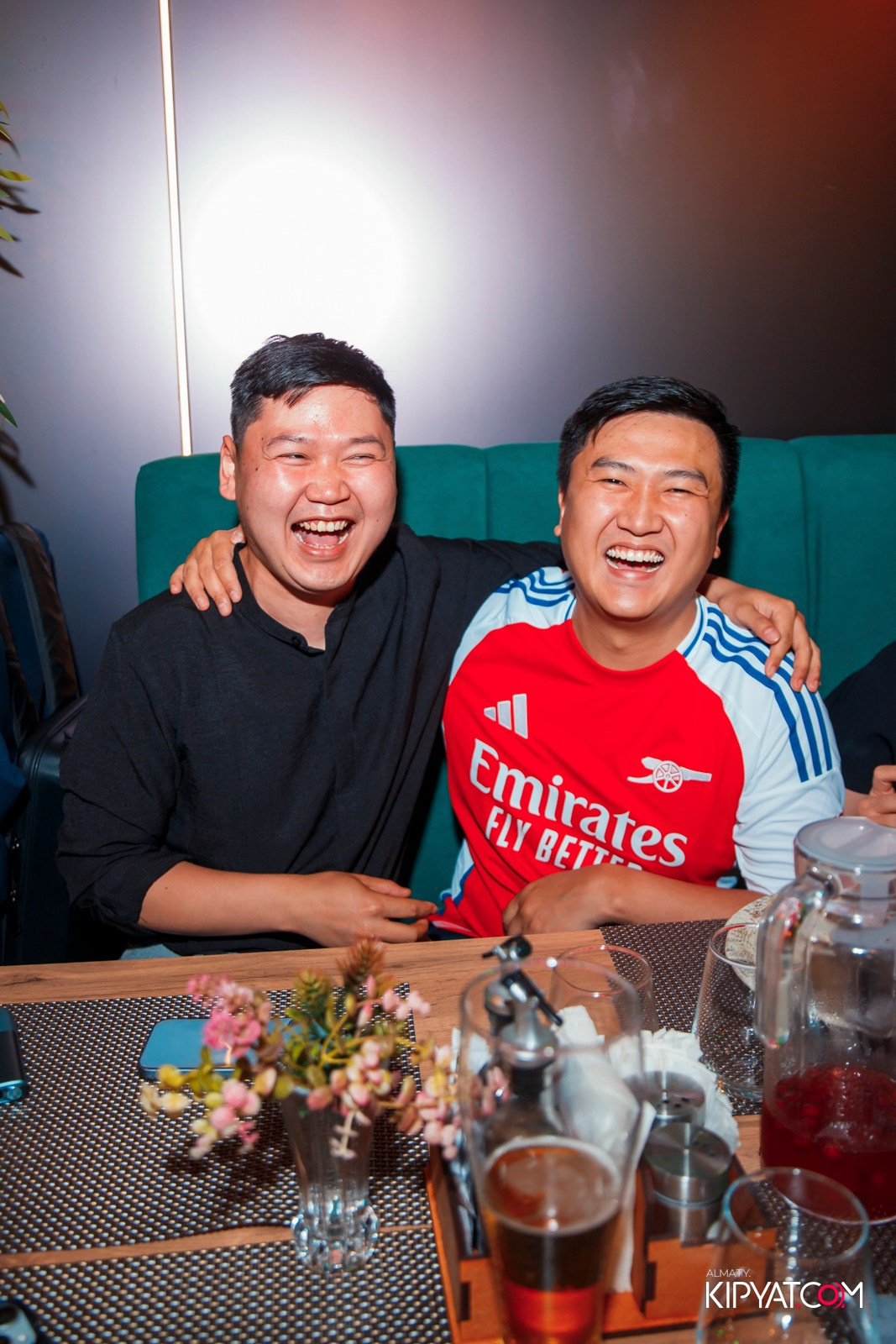 KAIRAT РЕСТОРАН-СПОРТ БАР. КИПЯТКОМ АЛМАТЫ! Фотосъемка мероприятий в Алматы