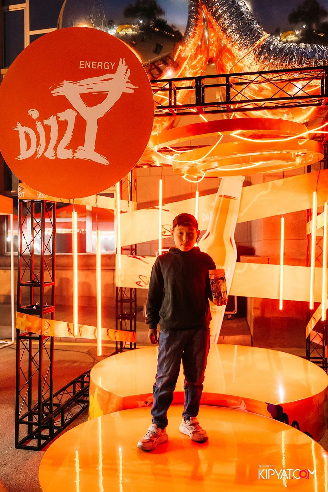 КОНЦЕРТ МИРАСА ЖУГУНУСОВА НА ЦЕНТРАЛЬНОМ СТАДИОНЕ. КИПЯТКОМ АЛМАТЫ!