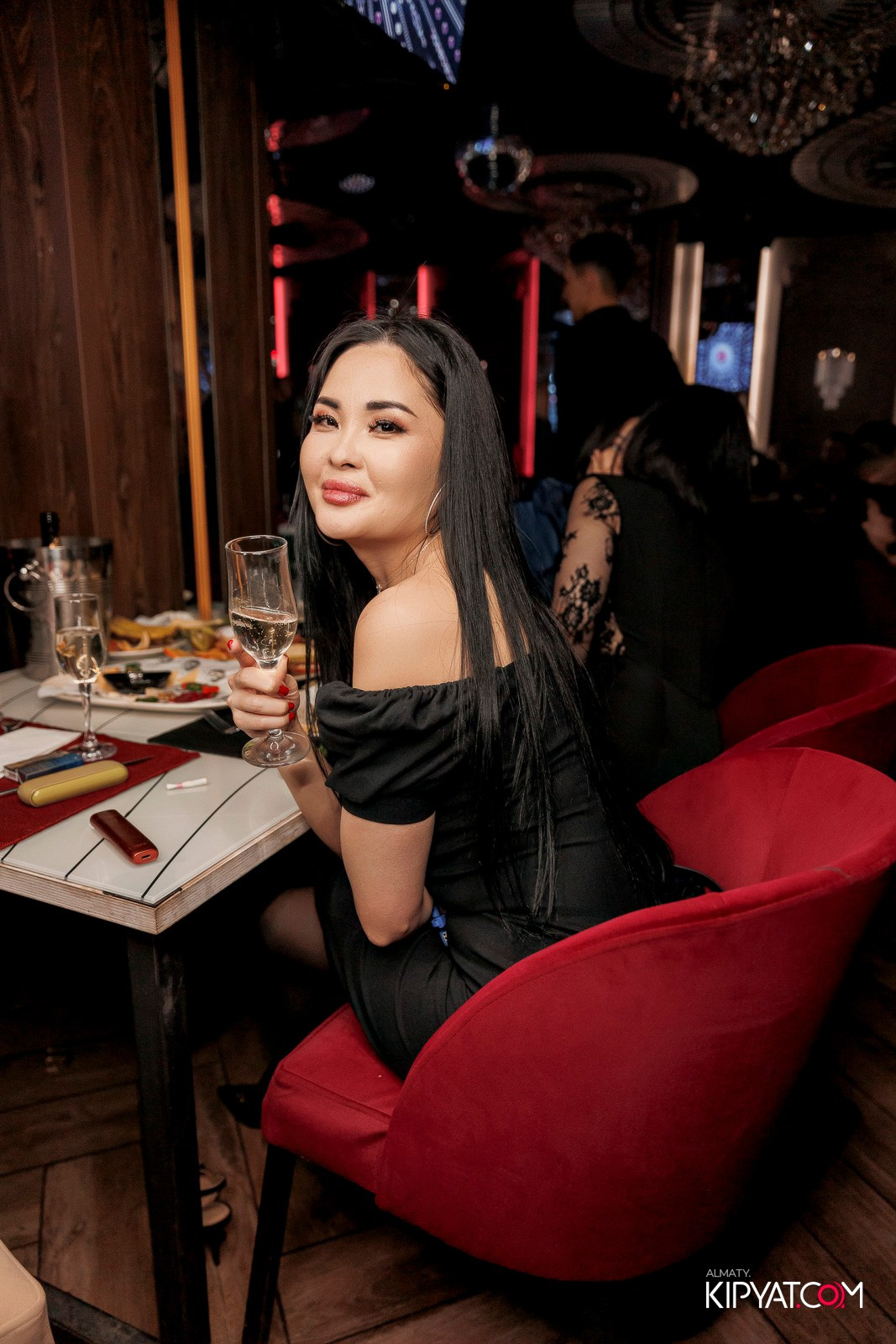 ЗАЯ, НА БИС. КИПЯТКОМ АЛМАТЫ! Фотосъемка мероприятий в Алматы