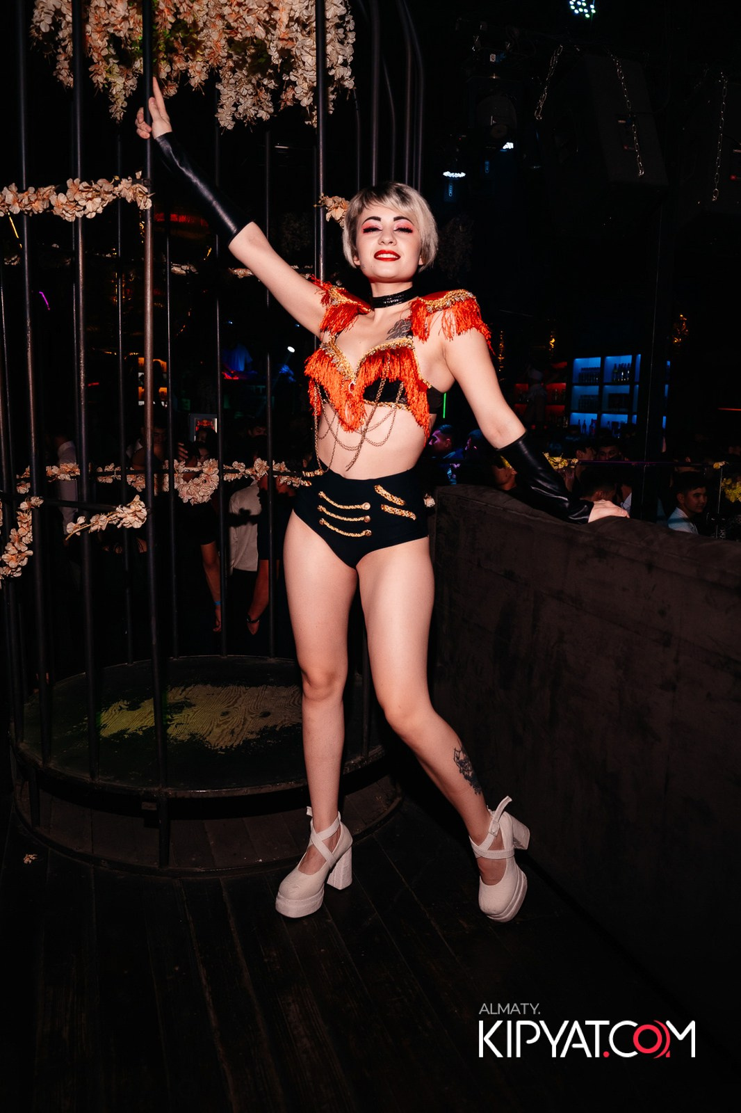 UYAT EMES BAR. КИПЯТКОМ АЛМАТЫ!