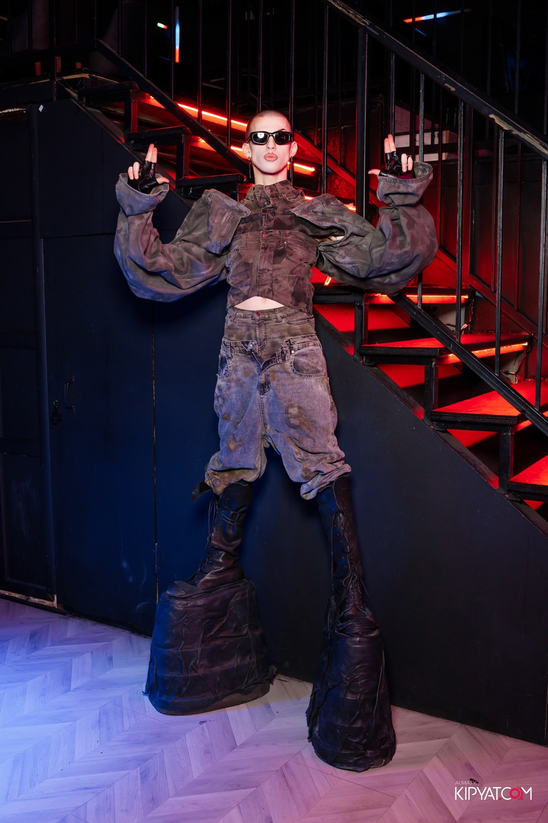 НОЧНОЙ КЛУБ ICON. КИПЯТКОМ АЛМАТЫ!