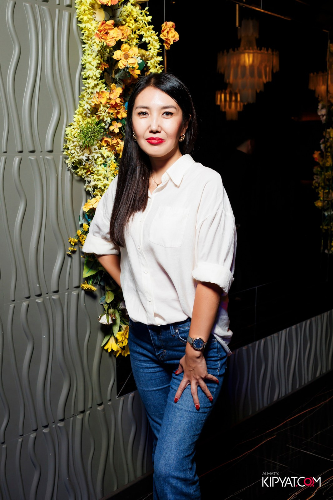 БАР ПАНАЕХАЛИ НА ТОЛЕ БИ. КИПЯТКОМ АЛМАТЫ!