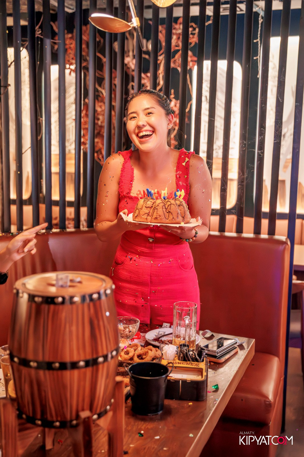 MUNCHEN PUB. КИПЯТКОМ АЛМАТЫ!