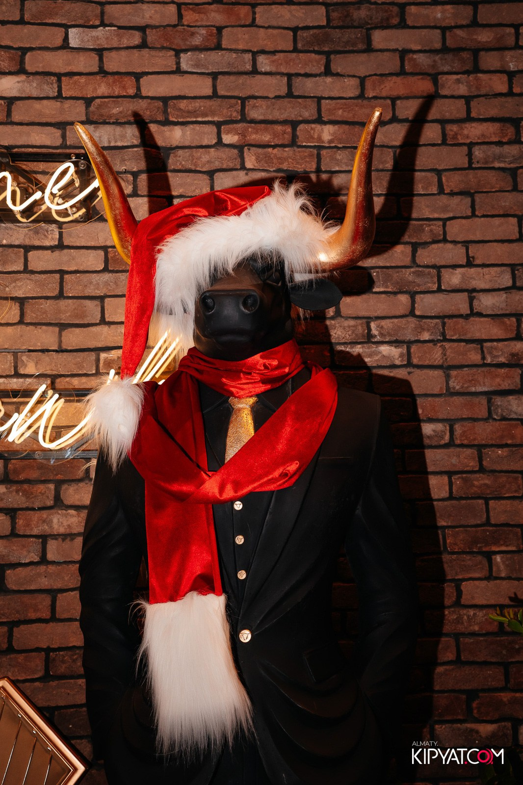 ZIYAFET MEAT HOUSE. КИПЯТКОМ АЛМАТЫ!