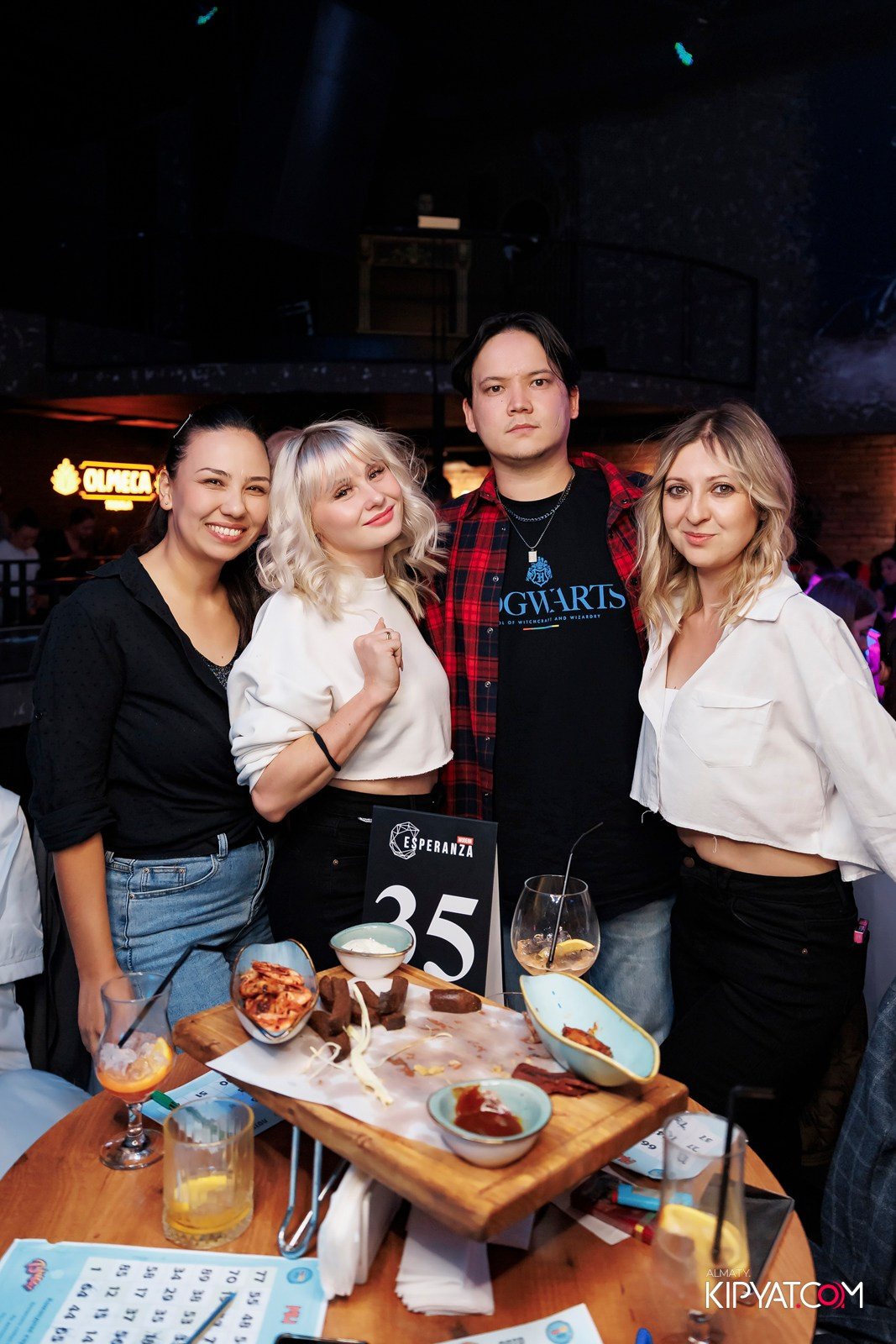 МУЗЫКАЛЬНОЕ ЛОТО В HIT RETRO. КИПЯТКОМ АЛМАТЫ!