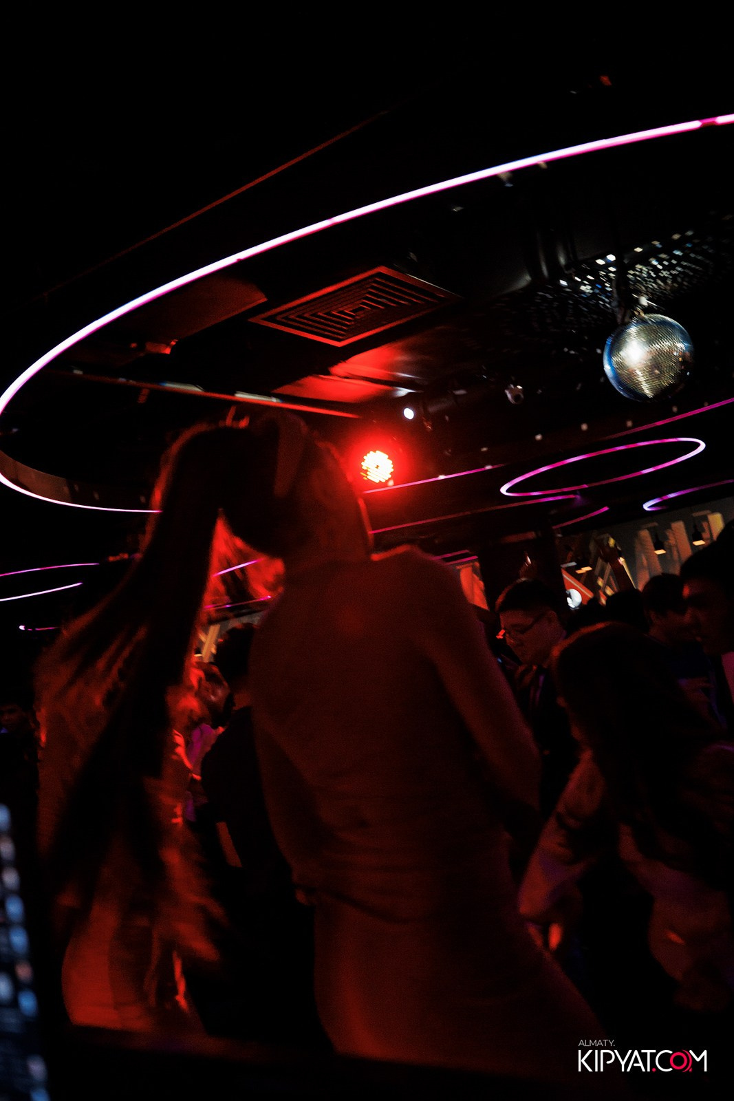 EVENT BAR. КИПЯТКОМ АЛМАТЫ!