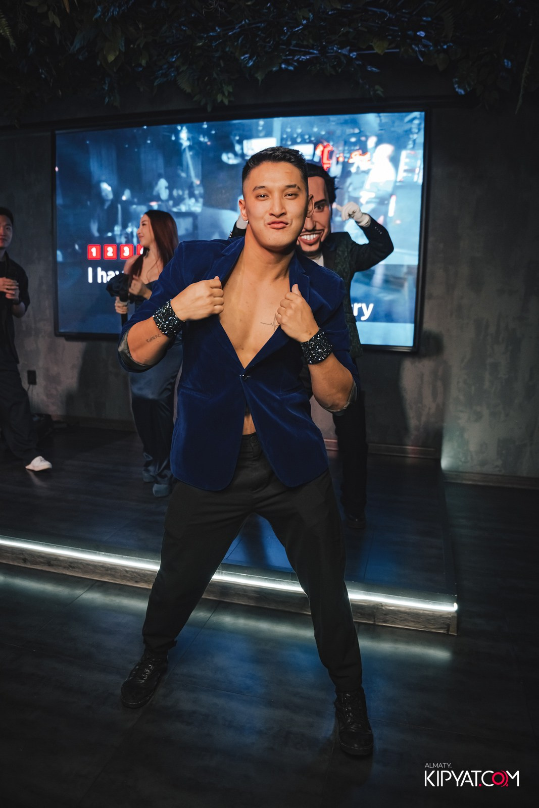 ДОРОГАЯ, Я НЕ ПИЛ. КИПЯТКОМ АЛМАТЫ!