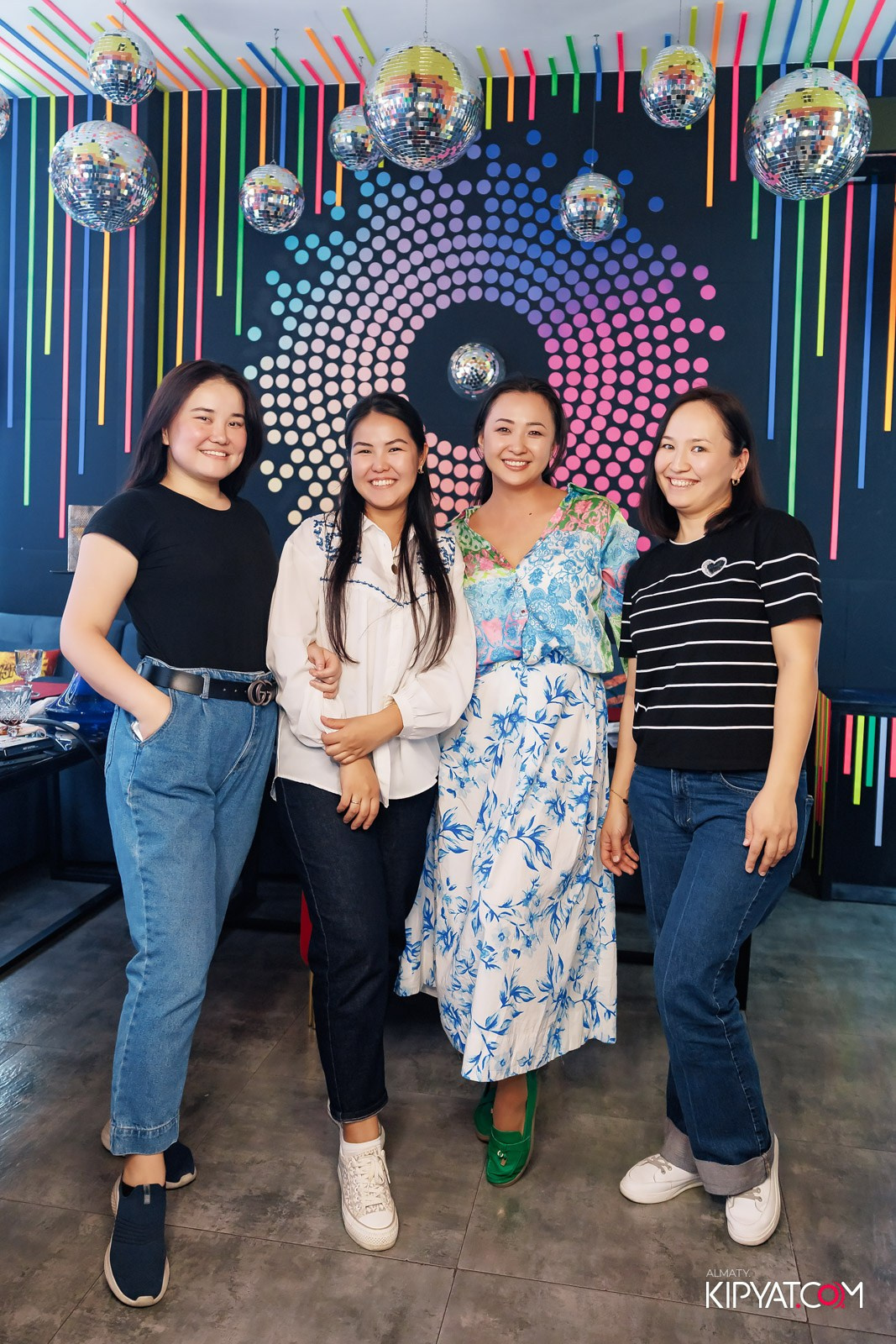 ЗАЯ, НА БИС. КИПЯТКОМ АЛМАТЫ!