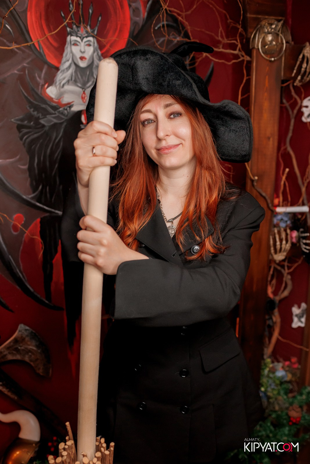 MERRY CREEPYSTMASS AND SPOOKY NEW YEAR — QUEEN OF THE DARKNESS BAR. КИПЯТКОМ АЛМАТЫ!