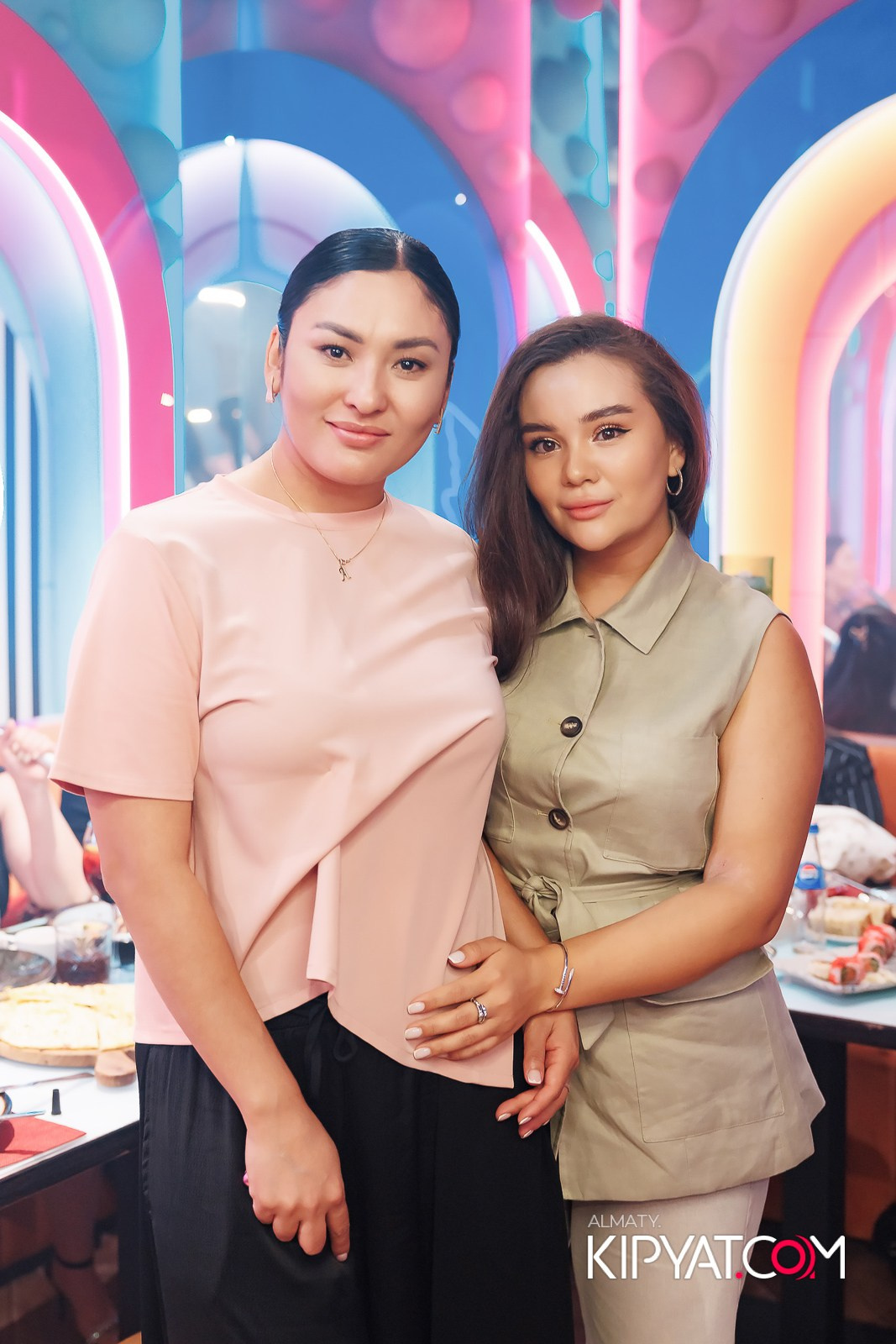 ЗАЯ, НА БИС. КИПЯТКОМ АЛМАТЫ!