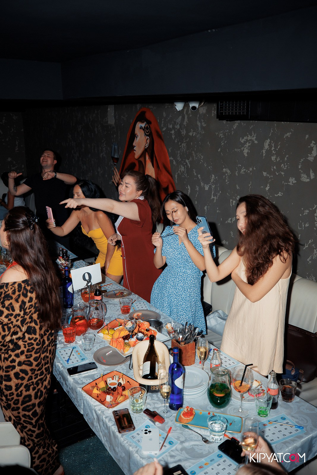 МУЗЫКАЛЬНОЕ ЛОТО В HIT RETRO. КИПЯТКОМ АЛМАТЫ!