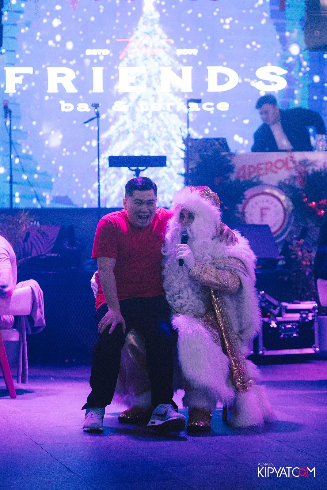 FRIENDS BAR & TERRACE. КИПЯТКОМ АЛМАТЫ! Фотосъемка мероприятий в Алматы