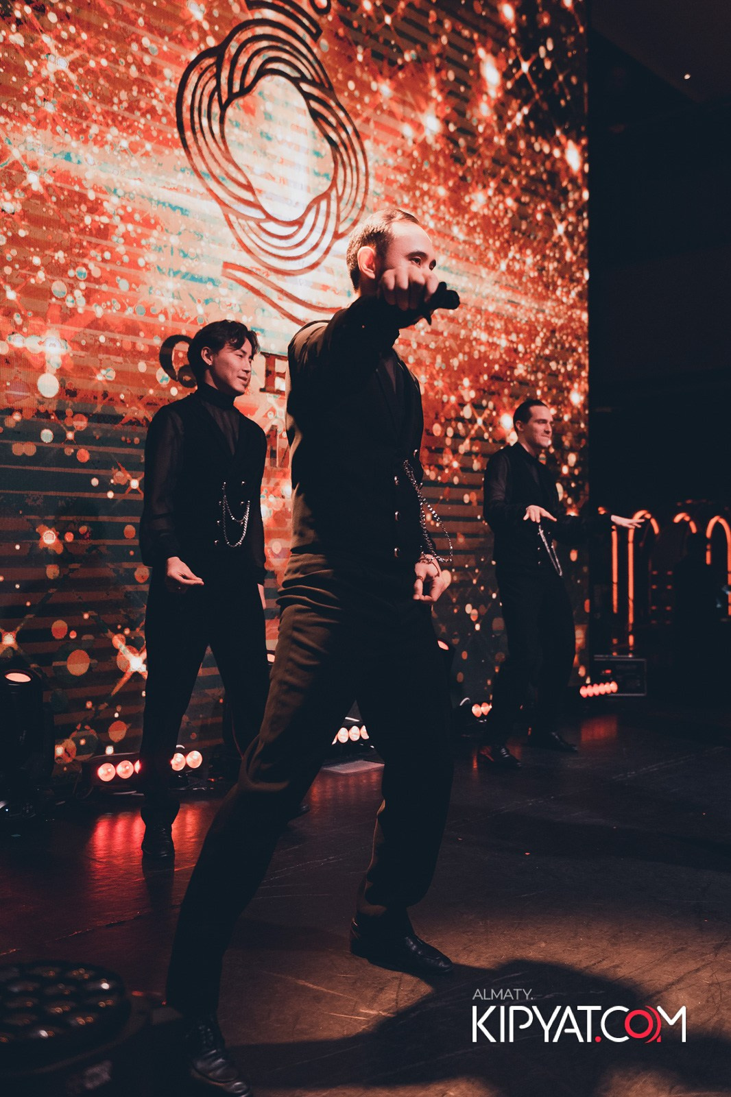 QUEEN. КИПЯТКОМ АЛМАТЫ!