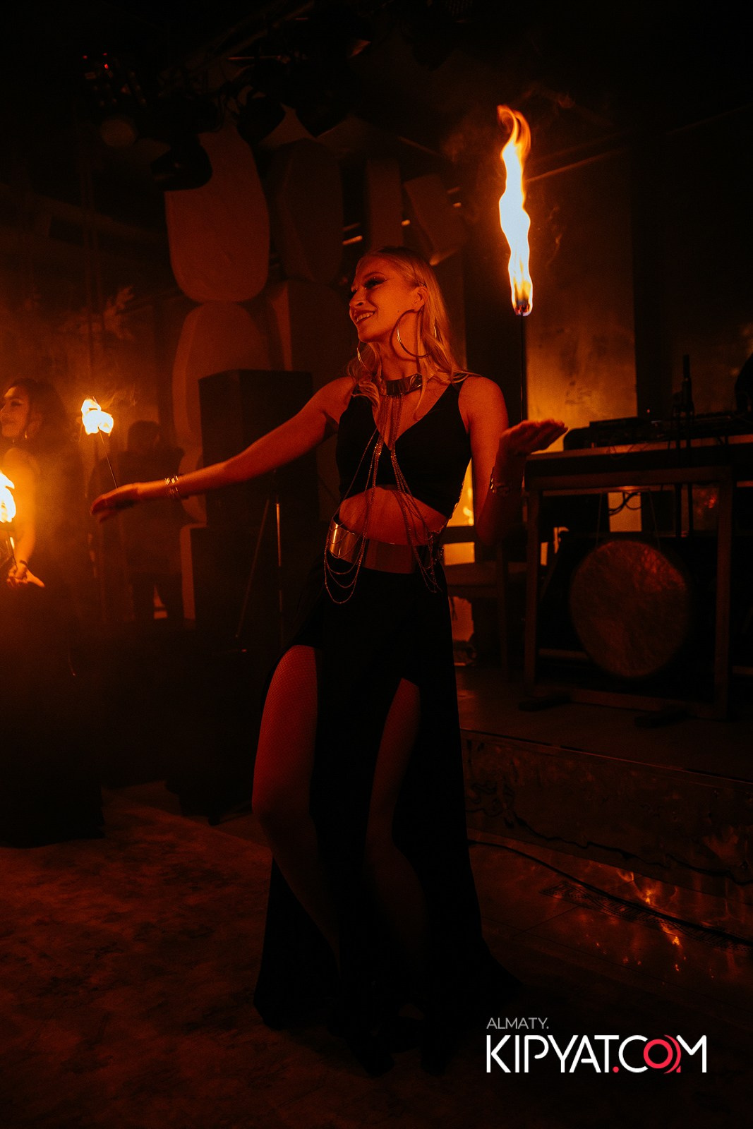 EDEN BAR & RESTAURANT. КИПЯТКОМ АЛМАТЫ!