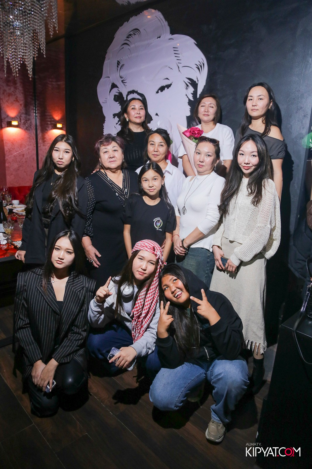 УХО И МЕДВЕДЬ НА САИНА. КИПЯТКОМ АЛМАТЫ! Фотосъемка мероприятий в Алматы